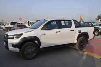 LHD - TOYOTA HILUX 2.8L DIESEL DOUBLE CAB 4 X 4 ADVENTURE MANUAL