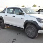 LHD - TOYOTA HILUX 2.8L DIESEL DOUBLE CAB 4 X 4 ADVENTURE MANUAL - Thumbnail 3
