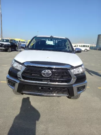 LHD - TOYOTA HILUX 2.7L PETROL DOUBLE CAB 4 X 4 HIGH AUTOMATIC
