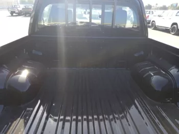 LHD - TOYOTA HILUX 2.7L PETROL DOUBLE CAB 4 X 4 HIGH AUTOMATIC
