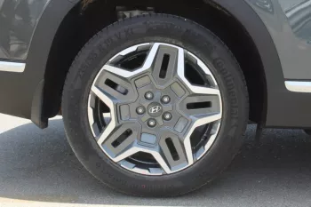 HYUNDAI SANTAFE FULL OPTION 360 CAMERA 2.5L PETROL 2023