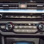 KIA NIRO 2020 FWD V4 Black - Thumbnail 17