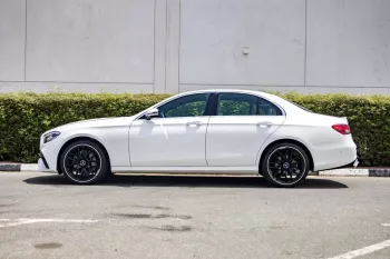 MERCEDES Benz E350 2021 RWD AMG Body Kit White Color