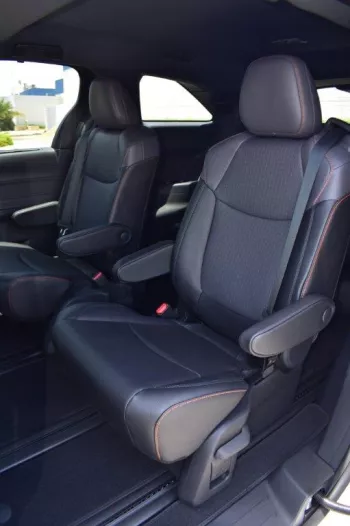 2023 TOYOTA SIENNA XSE HYBRID 2.5L AWD 7-SEATER AT