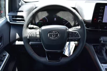 2023 TOYOTA SIENNA XSE HYBRID 2.5L AWD 7-SEATER AT