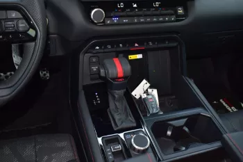 2023 TOYOTA TUNDRA CREWMAX LIMITED TRD PRO HYBRID V6 3.5L 4WD 5-SEATER AT