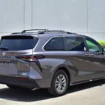 2023 TOYOTA SIENNA XLE HYBRID 2.5L FWD 8-SEATER AT - Thumbnail 2