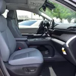 2023 TOYOTA SIENNA XLE HYBRID 2.5L FWD 8-SEATER AT - Thumbnail 9