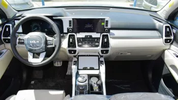 Kia Sorento hybrid 1.6L full option FWD 2023