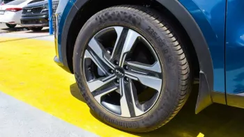 Kia Sorento hybrid 1.6L full option FWD 2023