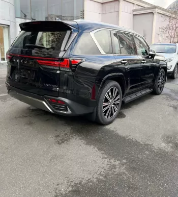 LHD - LEXUS LX600 3.5L V6 PETROL TWIN TURBO VIP AUTOMATIC 2023 Model Year