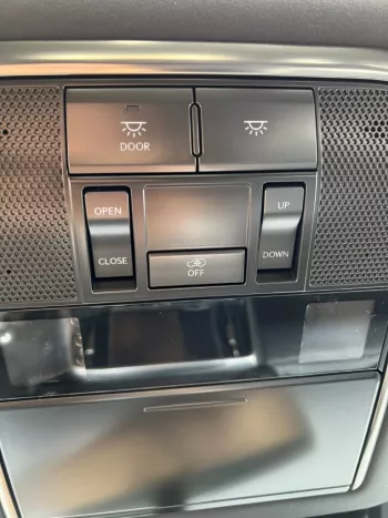 LHD - LEXUS LX600 3.5L V6 PETROL TWIN TURBO VIP AUTOMATIC 2023 Model Year