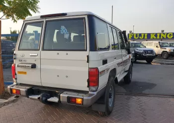 TOYOTA LANDCRUISER 4.5 LX HARDTOP 5DOOR 2023 Model Year