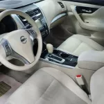 Nissan Altima SV 2.5L V4 2016 Mid Option White Color - Thumbnail 7