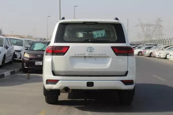 TOYOTA LAND CRUISER LC300 VX 4.0L PETROL 2022