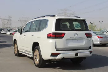 TOYOTA LAND CRUISER LC300 VX 4.0L PETROL 2022
