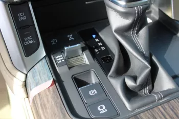 TOYOTA LAND CRUISER LC300 VX 4.0L PETROL 2022