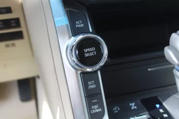 TOYOTA LAND CRUISER LC300 VX 4.0L PETROL 2022