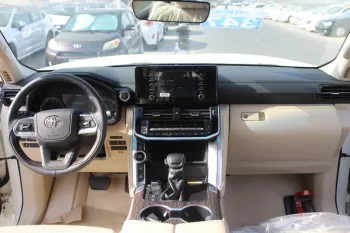 TOYOTA LAND CRUISER LC300 VX 4.0L PETROL 2022