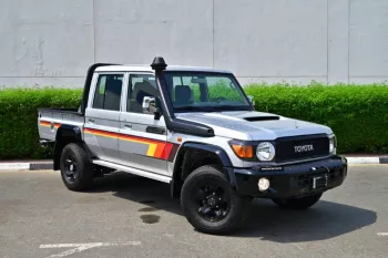 2023 TOYOTA LAND CRUISER 79 DOUBLE CAB PICKUP BLACK EDITION V8 4.5L TURBO DIESEL 4WD MANUAL TRANSMISSION