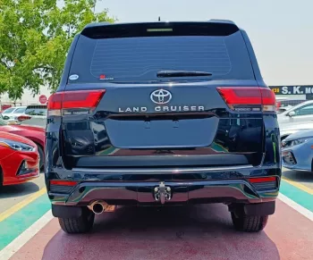 TOYOTA LAND CRUISER LC300 GXR 4.0L V6 2023 Dark Blue Color