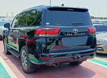 TOYOTA LAND CRUISER LC300 GXR 4.0L V6 2023 Dark Blue Color