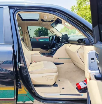TOYOTA LAND CRUISER LC300 GXR 4.0L V6 2023 Dark Blue Color