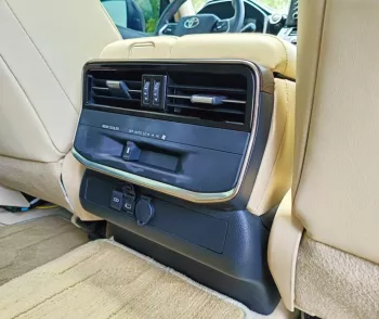 TOYOTA LAND CRUISER LC300 GXR 4.0L V6 2023 Dark Blue Color