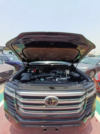 TOYOTA LAND CRUISER LC300 GXR 4.0L V6 2023 Dark Blue Color