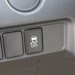 MITSUBISHI L200 2.5L 4×2 SINGLE CABIN BASIC OPTION MANUAL TRANSMISSION DIESEL 2022 MODEL - Thumbnail 8