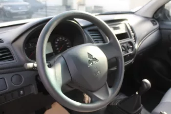 MITSUBISHI L200 2.5L 4×2 SINGLE CABIN BASIC OPTION MANUAL TRANSMISSION DIESEL 2022 MODEL