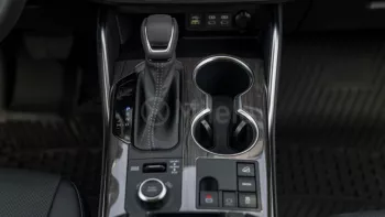 TOYOTA HIGHLANDER LIMITED 2.4L PETROL AWD AT MY2023 – BLACK