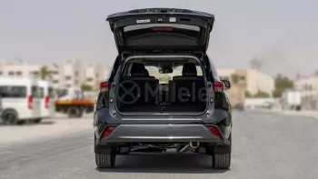 TOYOTA HIGHLANDER LIMITED 2.4L PETROL AWD AT MY2023 – BLACK