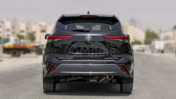 TOYOTA HIGHLANDER LIMITED 2.4L PETROL AWD AT MY2023 – BLACK