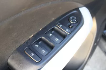 LHD - HYUNDAI VENUE 1.0L PETROL 2023 MODEL YEAR PREMIER PLUS