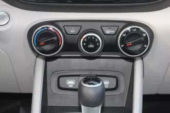 LHD - HYUNDAI VENUE 1.0L PETROL 2023 MODEL YEAR PREMIER PLUS
