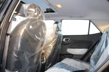 LHD - HYUNDAI VENUE 1.0L PETROL 2023 MODEL YEAR PREMIER PLUS