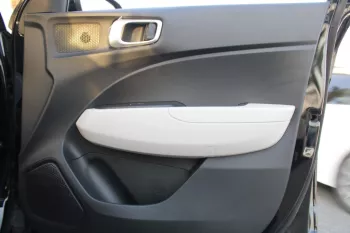 LHD - HYUNDAI VENUE 1.0L PETROL 2023 MODEL YEAR PREMIER PLUS