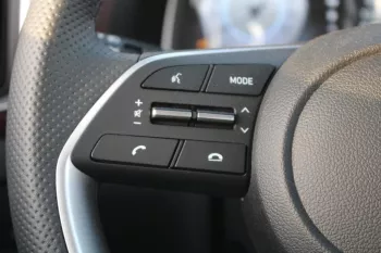 LHD - HYUNDAI GRAND CRETA 2.0L 2023 PETROL PREMIER PLUS DUAL TONE
