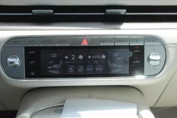 GENESIS G90 LIMOUSINE AWD 3.5L Turbo 2023 Black Color