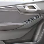 LHD - ISUZU D-MAX 2023 3.0L DIESEL DOUBLE CAB 4WD FULL OPTIONS - AUTOMATIC - SILVER - Thumbnail 6