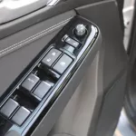 LHD - ISUZU D-MAX 2023 3.0L DIESEL DOUBLE CAB 4WD FULL OPTIONS - AUTOMATIC - SILVER - Thumbnail 7