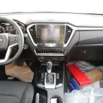 LHD - ISUZU D-MAX 2023 3.0L DIESEL DOUBLE CAB 4WD FULL OPTIONS - AUTOMATIC - SILVER - Thumbnail 17