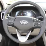 LHD - HYUNDAI VENUE 1.0L 2023 PETROL PREMIER PLUS AUTOMATIC - SILVER - Thumbnail 9