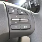 LHD - HYUNDAI VENUE 1.0L 2023 PETROL PREMIER PLUS AUTOMATIC - SILVER - Thumbnail 13