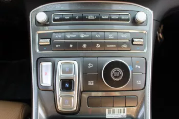 LHD - HYUNDAI SANTA FEE 2.5L PETROL 2WD LUXURY AUTOMATIC - RAIN FOREST
