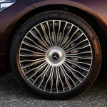 2022 MBZ MB 6.0 S680 4MATIC - Rubellite Red inside Black - Thumbnail 7
