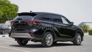 TOYOTA HIGHLANDER PLATINUM 2.4L PETROL AWD AT MY2023 – BLACK
