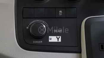 TOYOTA HIACE HR 2.8L DIESEL AT 14SEATER MY2023 – WHITE (RHD)