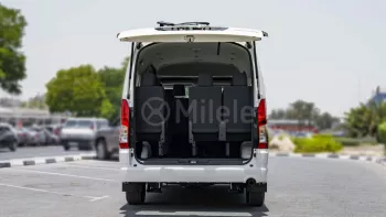 TOYOTA HIACE HR 2.8L DIESEL AT 14SEATER MY2023 – WHITE (RHD)